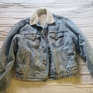 Vintage sherpa lined jean jacket